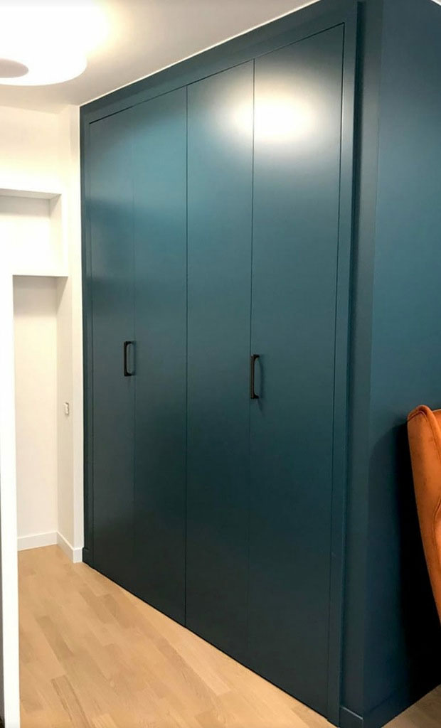 Двери гармошка для распашного шкафа Смоленск